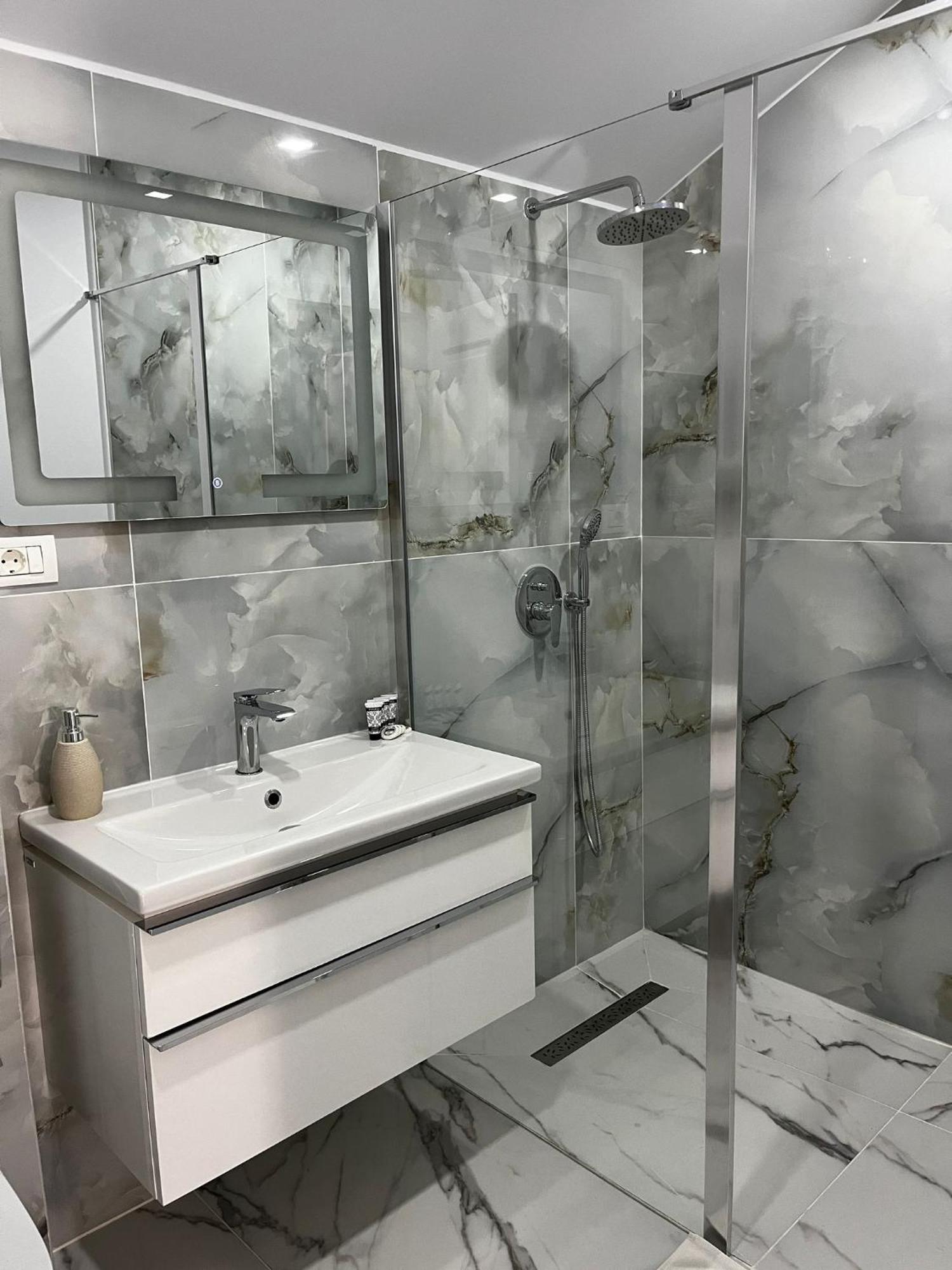 Gold Tag Apartament 蒂米什瓦拉 外观 照片